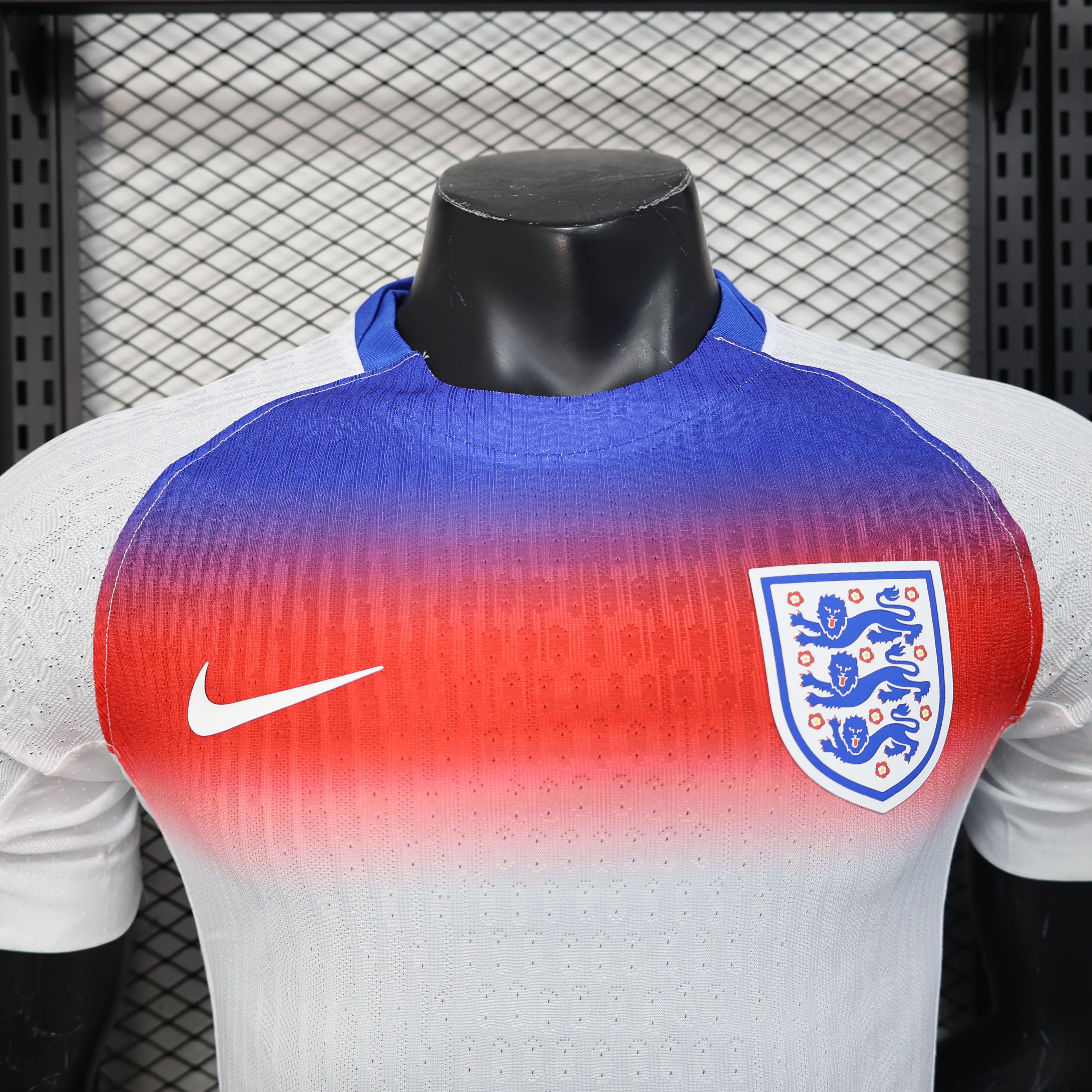 Camiseta Inglaterra 25/26 Versión Jugador Primera Equipación