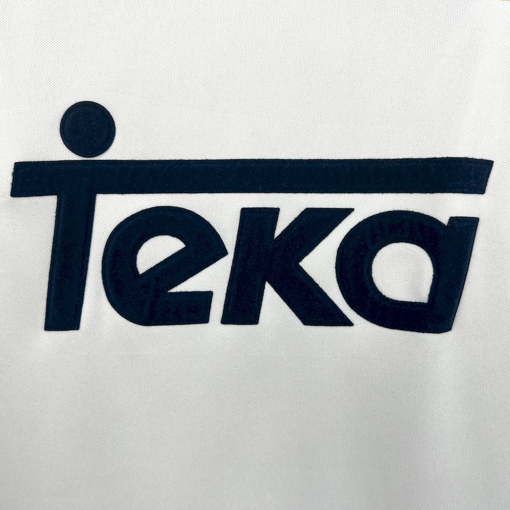 Camiseta do Real Madrid Retrô 2000/01 Primera Equipación