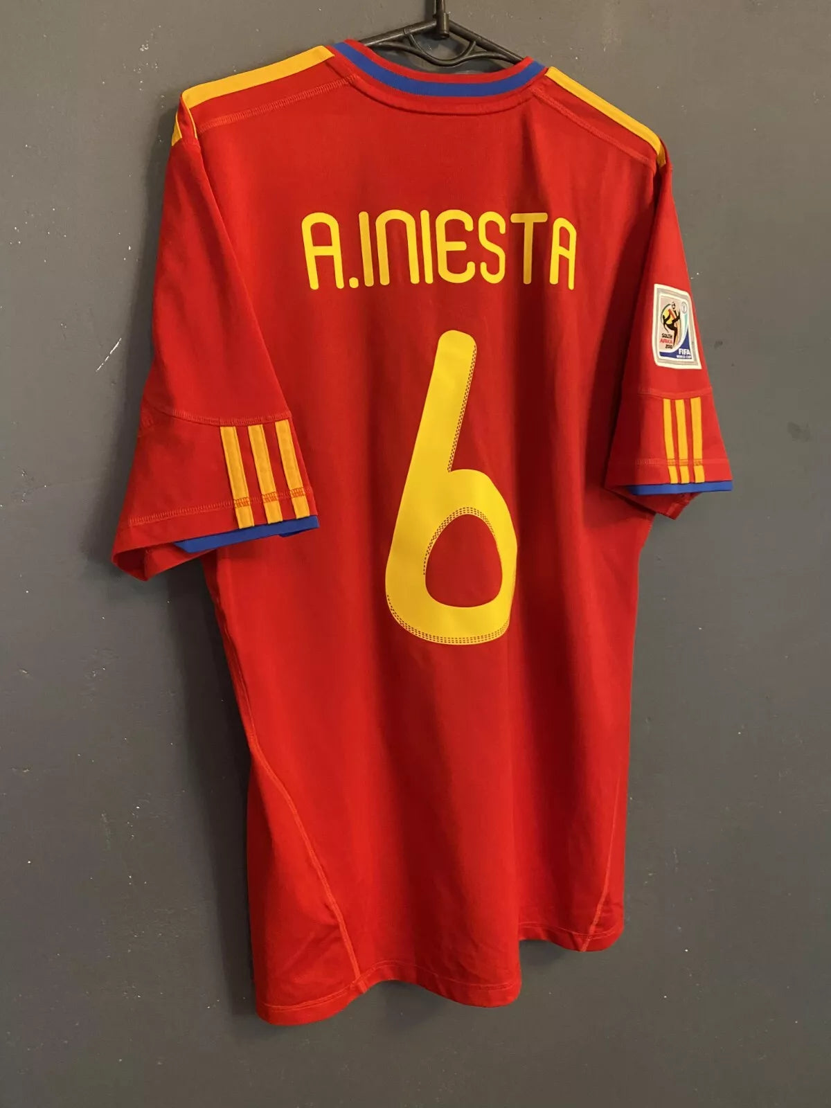 Camiseta Iniesta España 2010 Legend