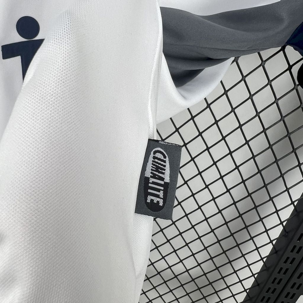 Camiseta do Real Madrid Retrô 2000/01 Primera Equipación