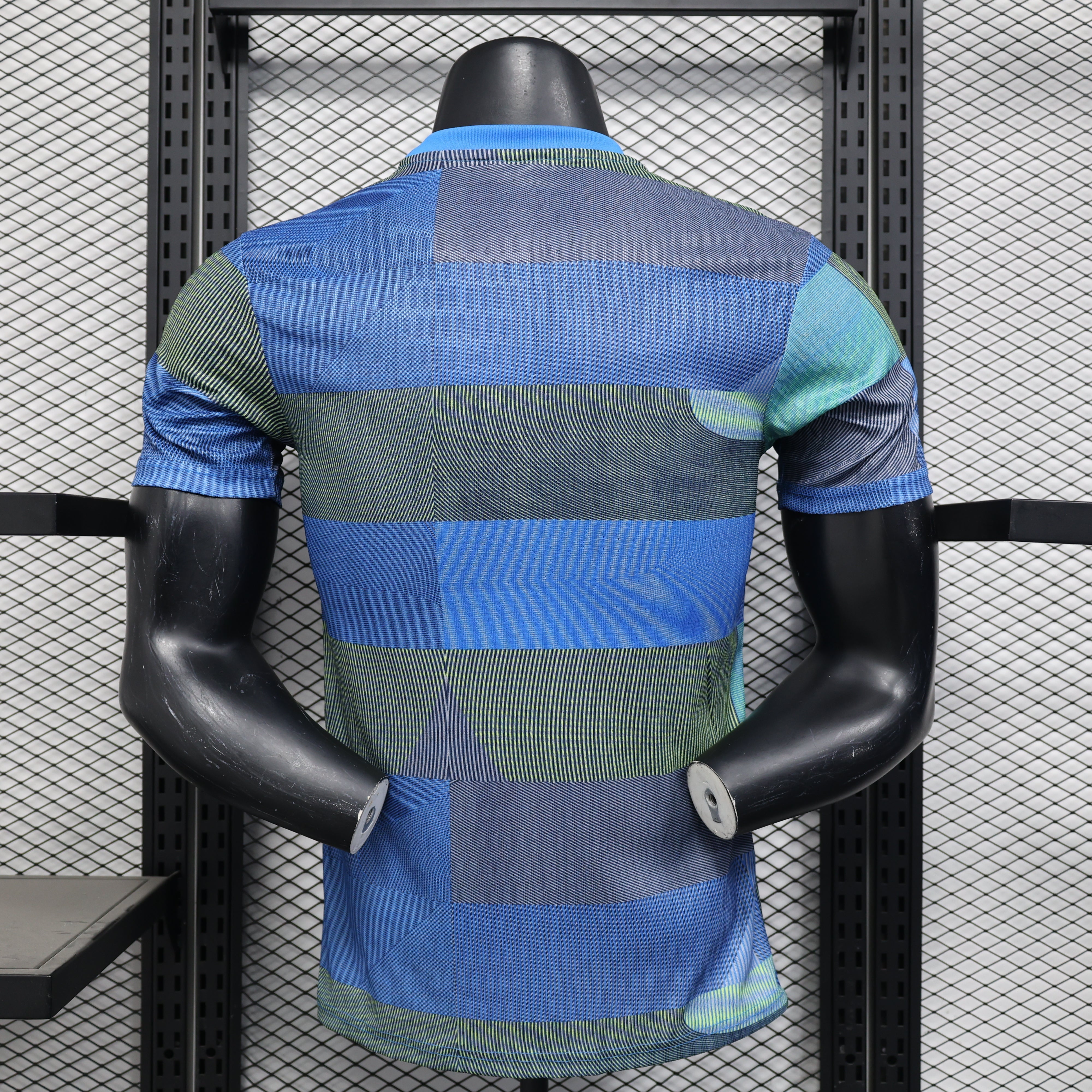 Camiseta Real Madrid 25/26 Versión Jugador Entrenamiento