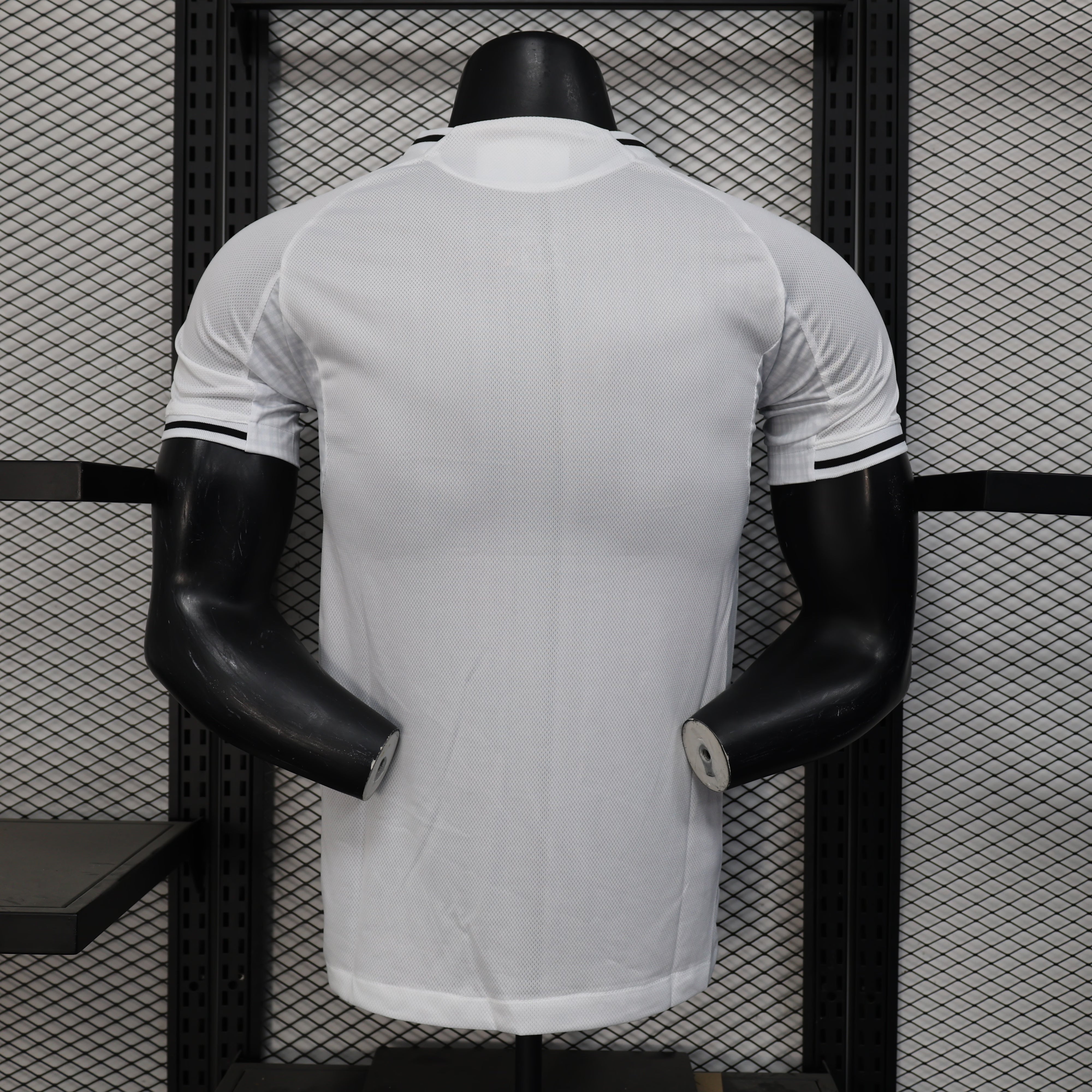 Camiseta New Castle 25/26 Versión Jugador Primera Equipación