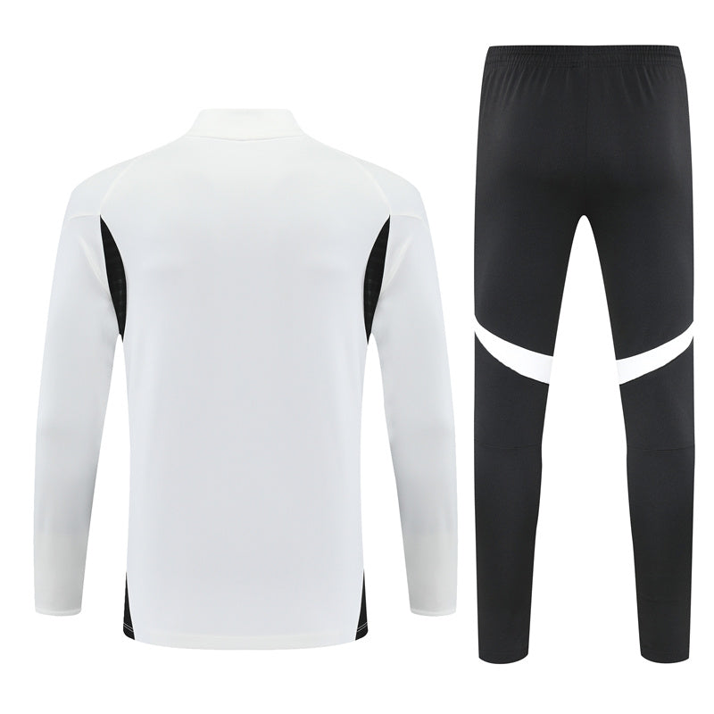 Entrenamiento Suit Liverpool 25/26 White - Invierno