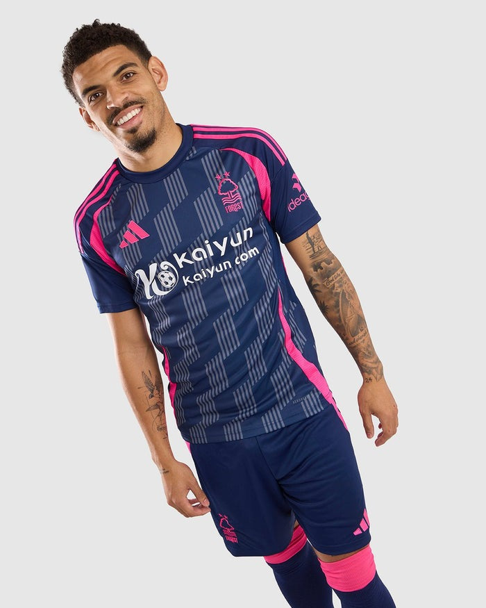 Jersey Nottingham Forest United 24/25 Away