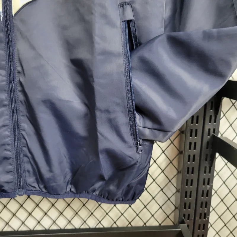Windbreaker Real Madrid 24/25 - Azul e Branco