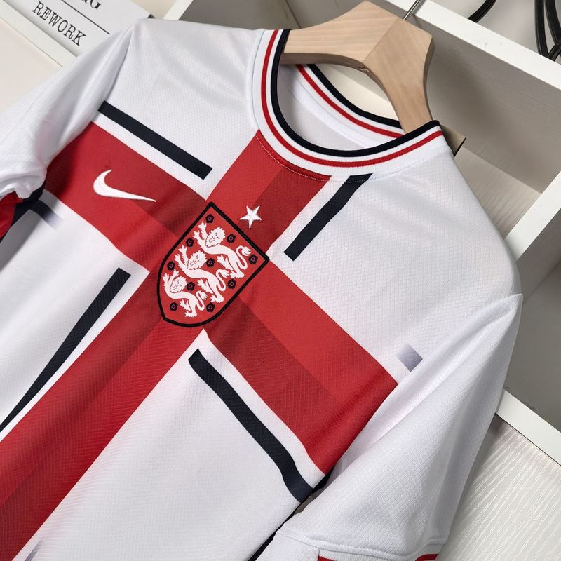 Camiseta Seleção da Inglaterra Edição Especial 24/25 - Vermelho e Branco