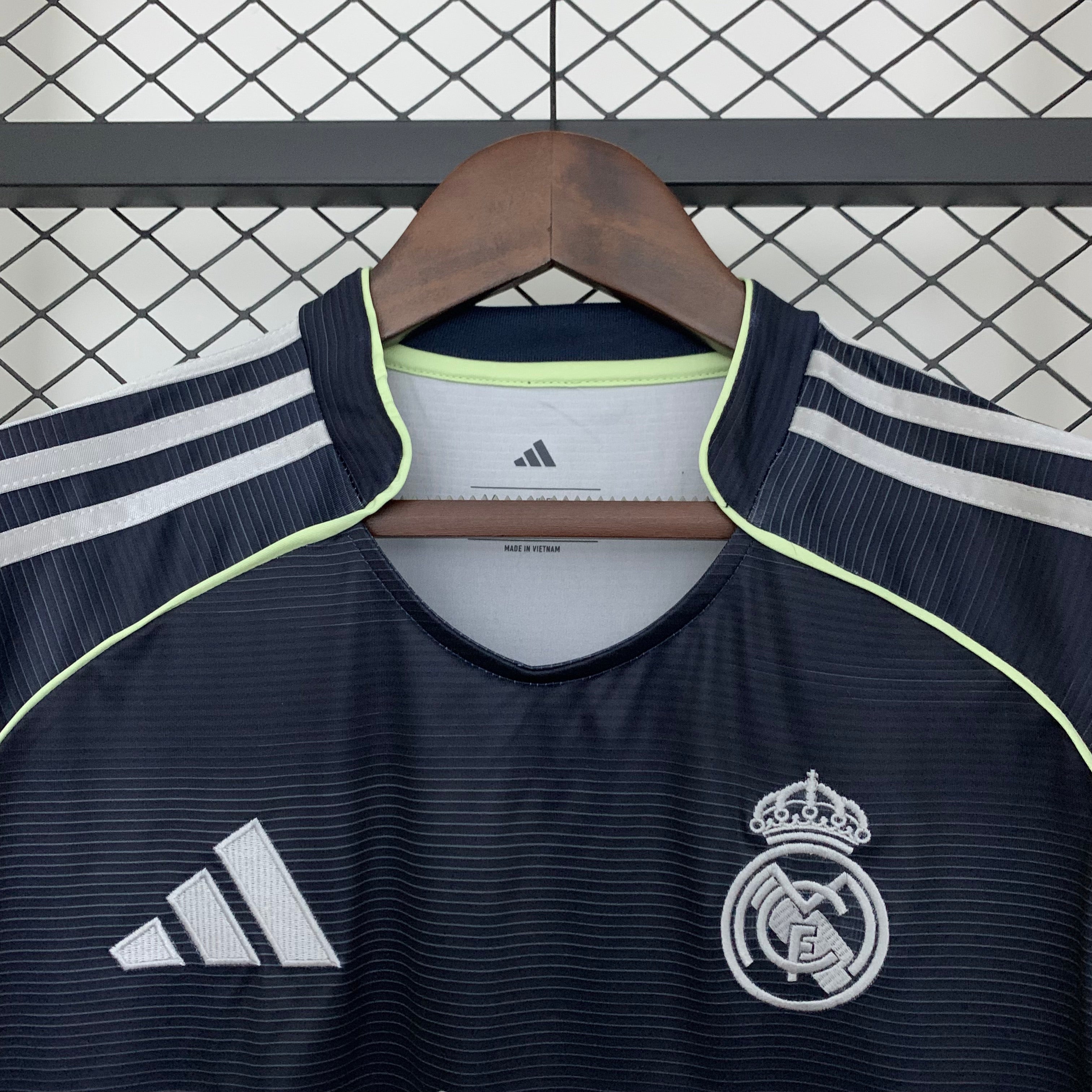Camiseta Real Madrid 25/26 Segunda Equipación