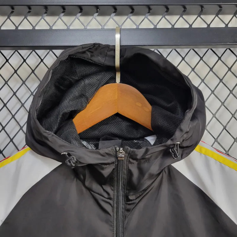 Windbreaker Real Madrid 24/25 - Preto e Branco