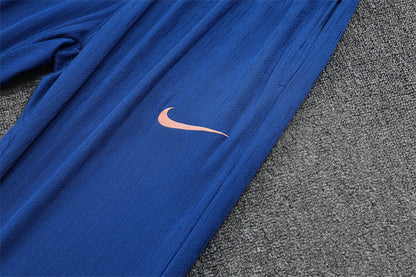 Entrenamiento Suit Francia 25/26 - Invierno